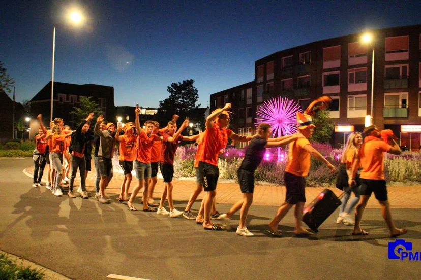 2021 06 13 oranjefeestje rotonde