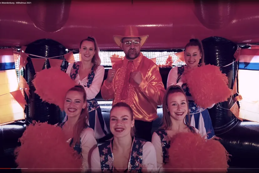 2021 06 18 johny glitter