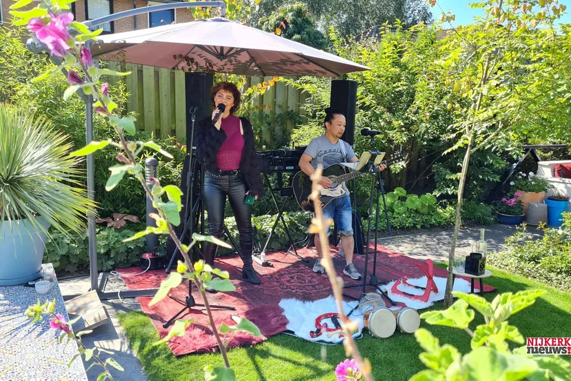 2021 09 04 gluren bij de buren 02