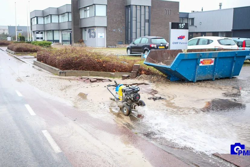 2022 01 19 waterleiding gesprongen