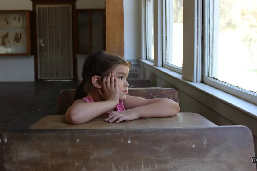 2022 02 21 school desk person people girl antique window 1073044 pxhere