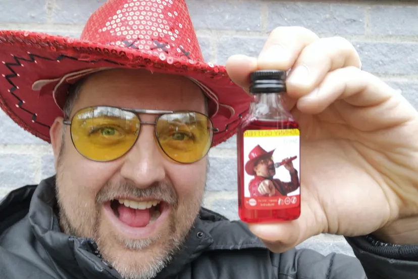 2022 04 01 johny glitter 1