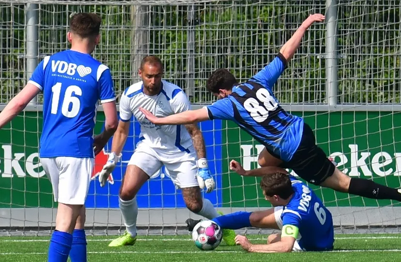 2022 04 23 veensche boys batavia 23 4 bas jordy