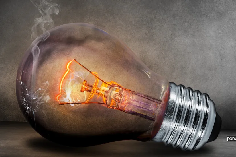 2022 09 19 energie lamp