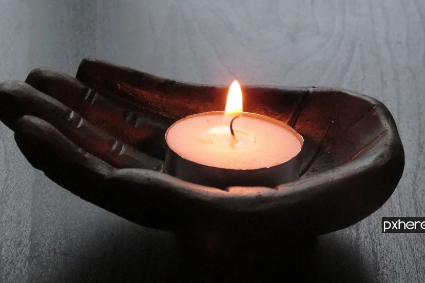 2022 10 21 kaars in hand