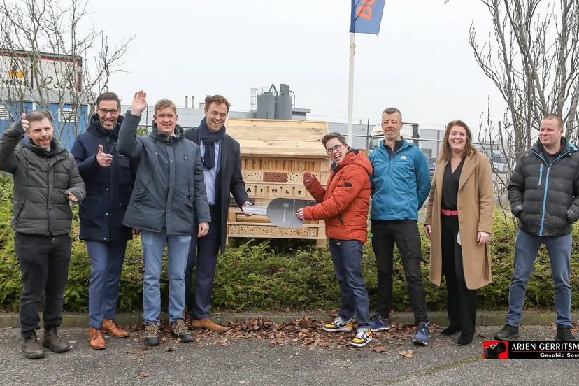 2023 01 25 bijenhotel daimler 003