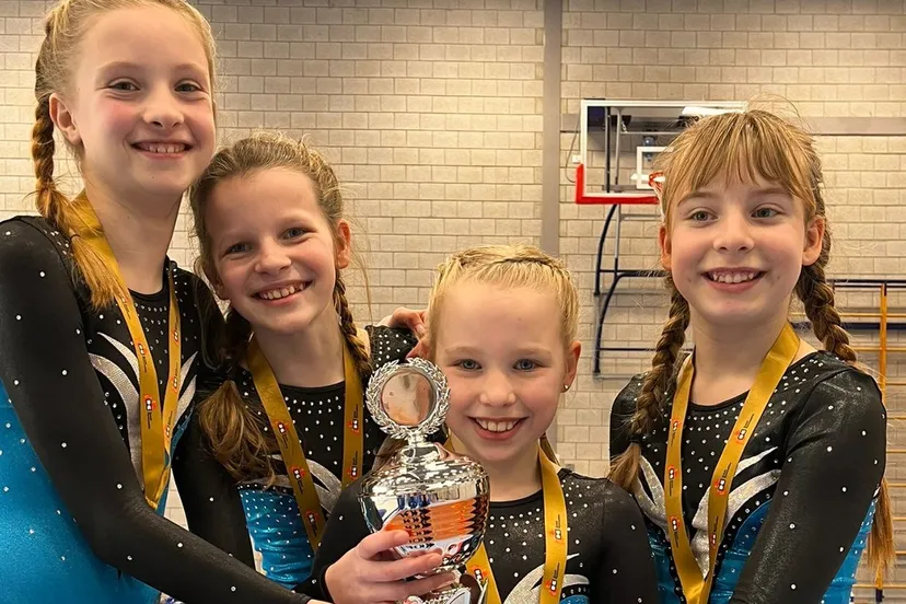 2023 01 29 excelsior middenbouw 7 goud en beker