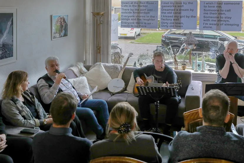 2023 02 05 gluren bij de buren