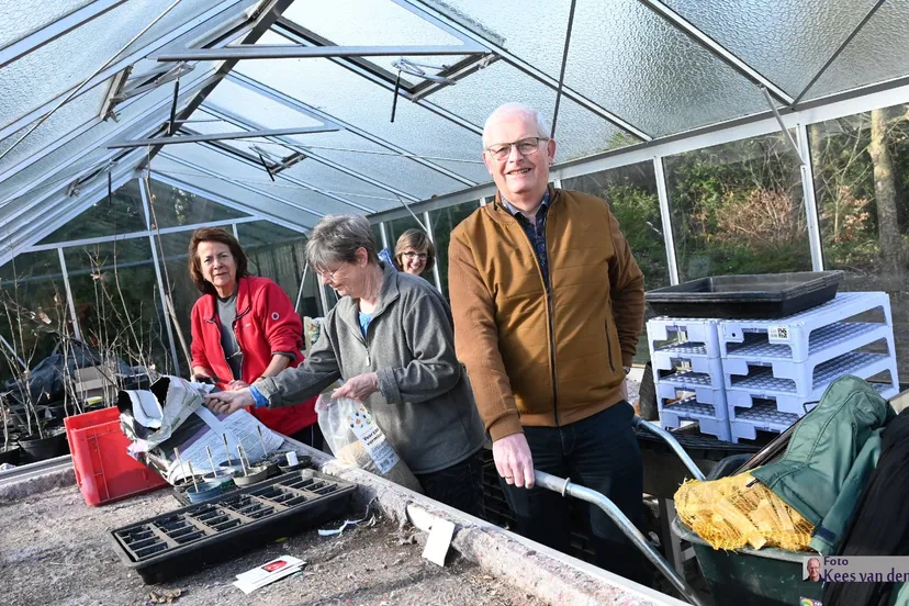 2023 03 17 uvv moestuin tuinkas