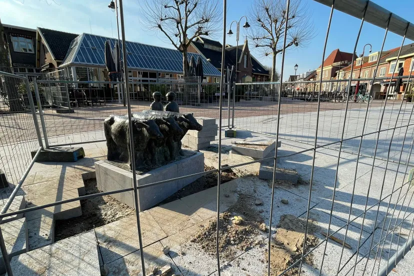 2023 04 05 boeren enkoeien terug op plein 2