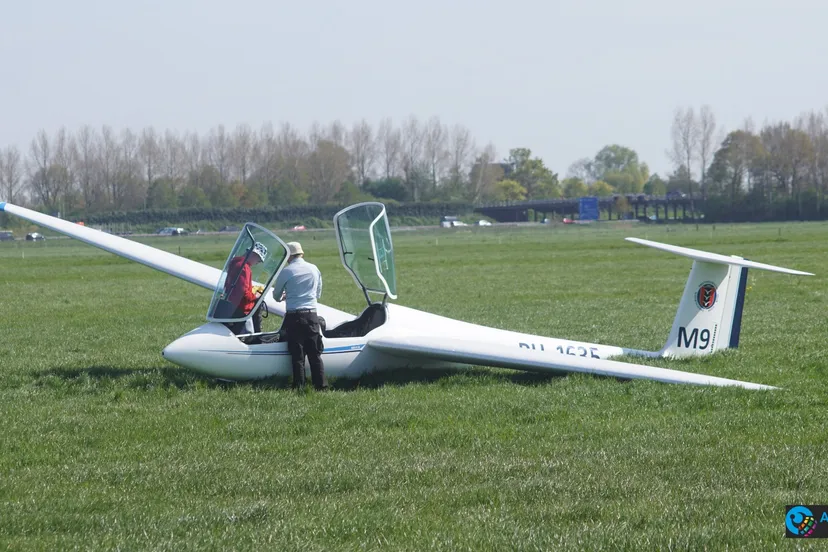 2023 05 02 zweefvliegtuig