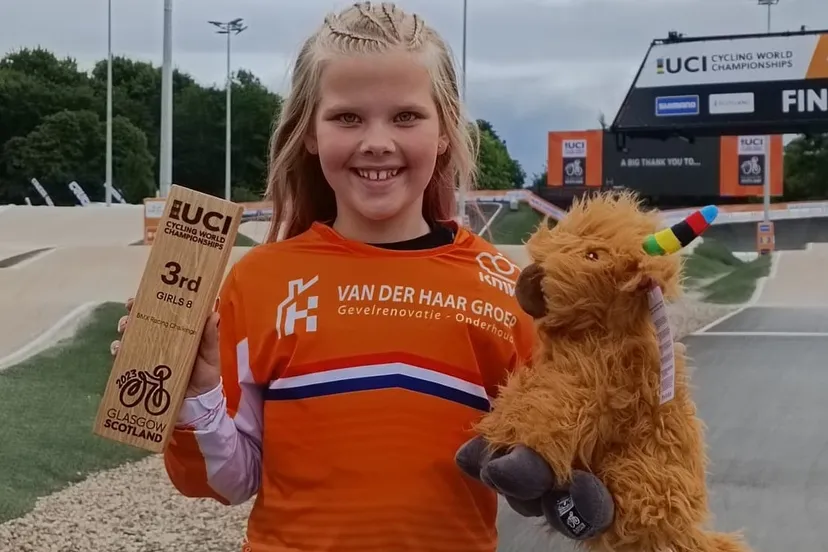 2023 08 98 fem mulhuyzen