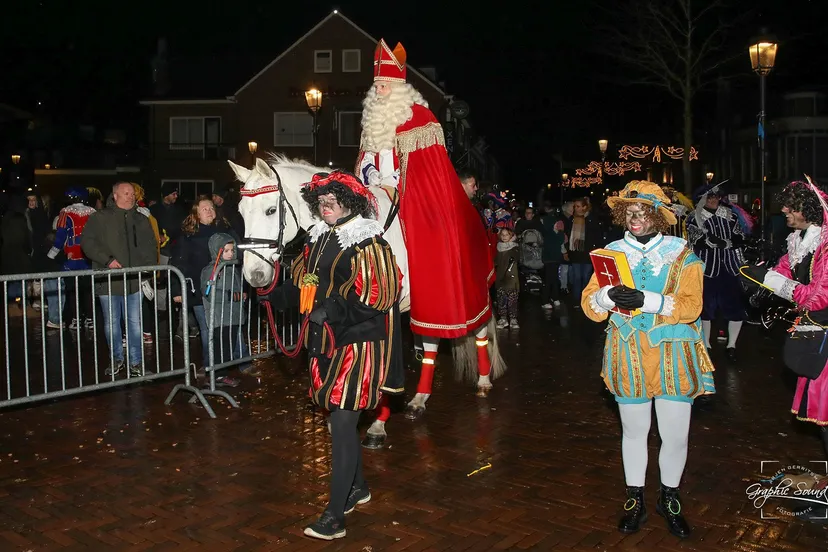 2023 11 224 lichtjesoptocht sint 18