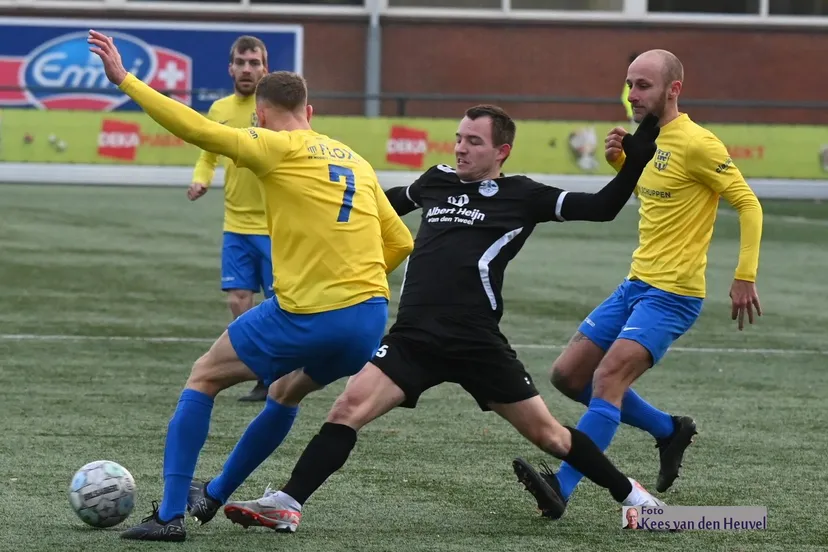 2023 12 02 veensche boys vrc 2 12 rik doppenberg