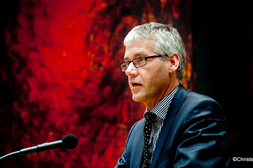 a3tjwrr3o1ddsysoymgb8yn8n 2013 11 24 arie slob 9518