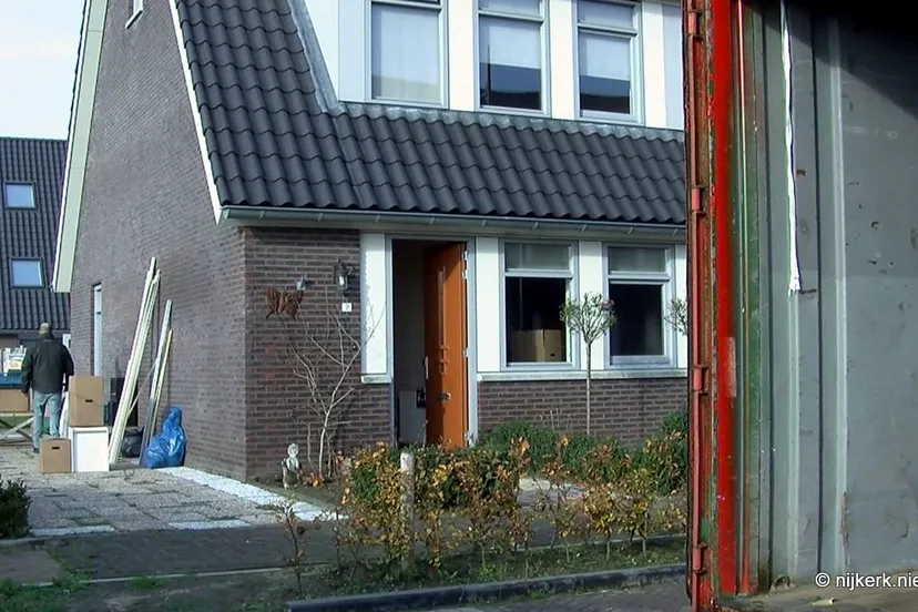 aagnqsx2i2t777aq9xme8flzd 2013 11 21 huisuitzetting 1