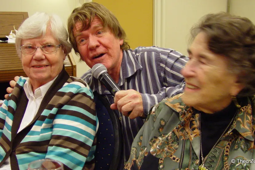 aatj4trmm4lxremfi0utqofz9 2013 12 12 zonnebloem1