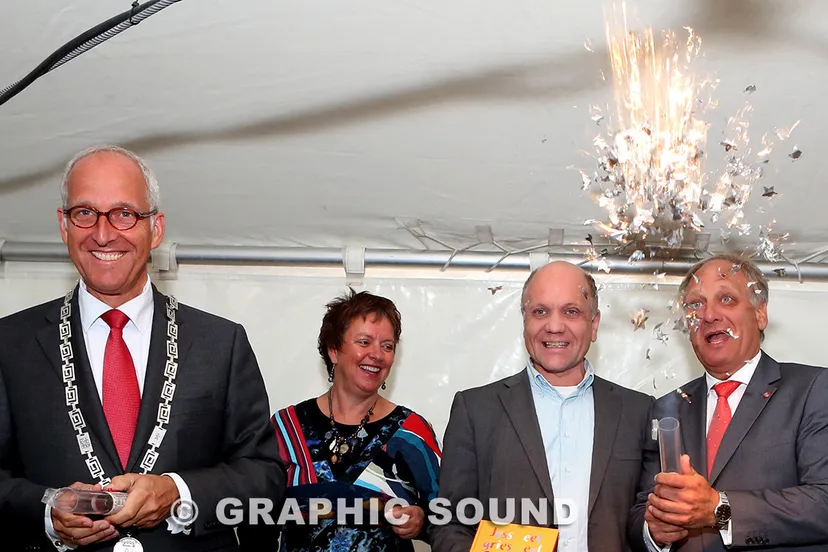 aie5dree7tpz4c16oybsfwmse 2013 05 27leesfeest01