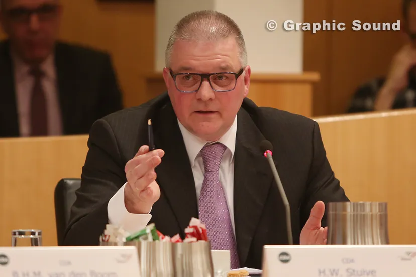 aqkaxt3kmirgr7dp29yqq0f1a 2014 02 28 raad 01