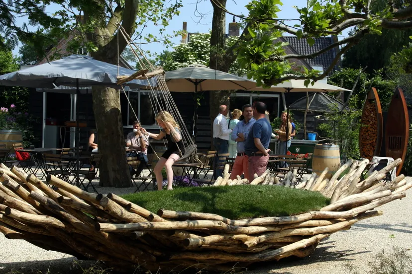 awwog73dmca90ix8j7a70mlpz 2013 06 08meker5