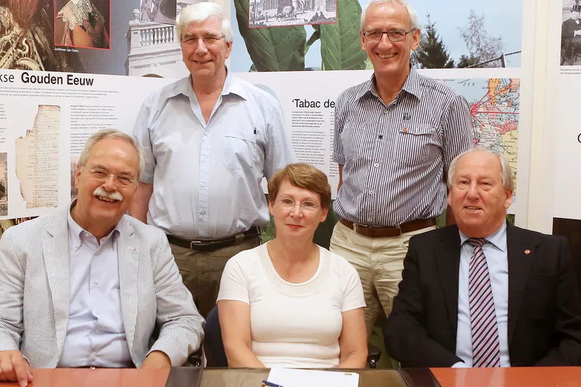 b01ukw0wwnt8tz8pmawcqe3bd 2013 07 23 ondertekening sponsorcontracten voor verhuizing museu