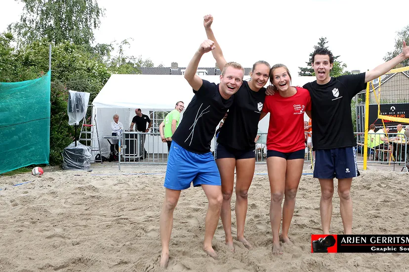 b0pbxfnuyy0dh5fbnzrfrc545 2014 06 28 revonij beachvolley 022
