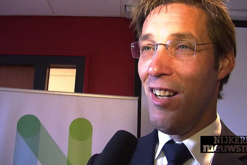 b13ah70ecn0yd40oq4vk3hbpf 2013 09 30 windhouwer