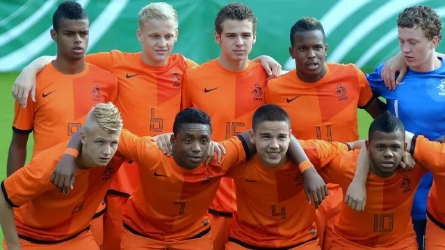 b51lxuvp8py2ryxvnevnxukhf 2014 02 11 hamburg oranje donny 15 bis