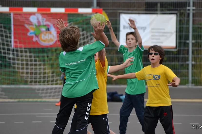 bq2zisfimymyan2hpwnii32xc 2013 10 13 schoolhandbal voice 6