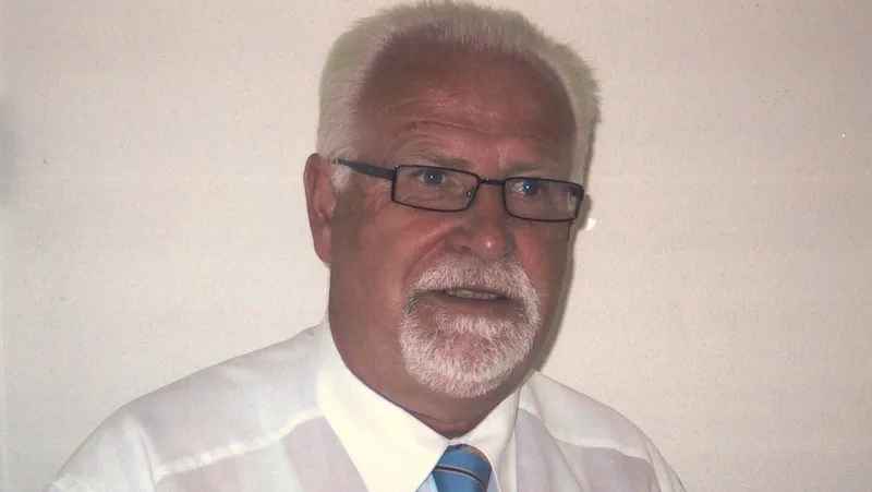 btswmg9i3i16km1cv7l2j198x 2014 10 21 albert buring klein1