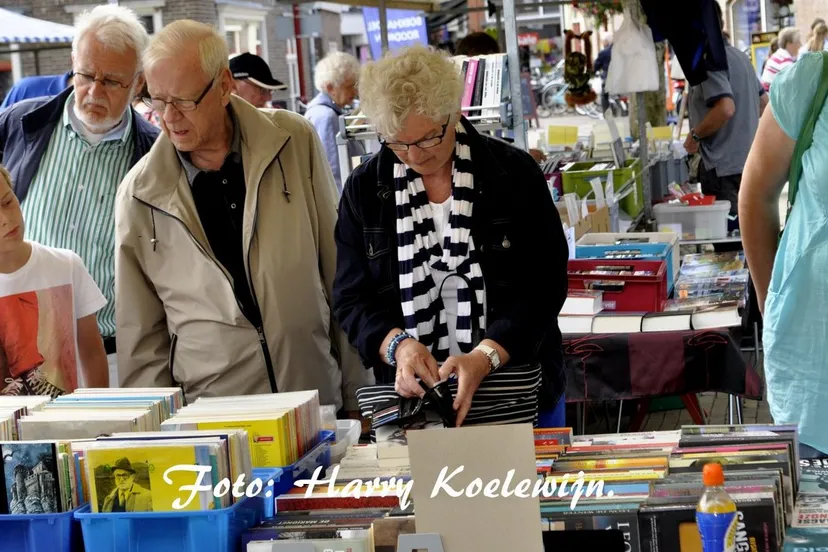 c13zkbyx6p6qffwxhll598acl 2013 08 09 boekenmarkt 3