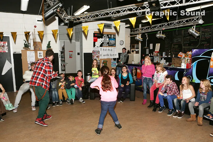 cue8peaatanv1vxwxlzjc08j1 2 14 02 10 sponsorfeest chill out 5