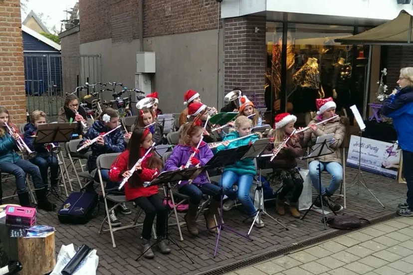 dneqe76ojfkafgn0fpnom8v2q 2014 12 12 nsfc jeugd2