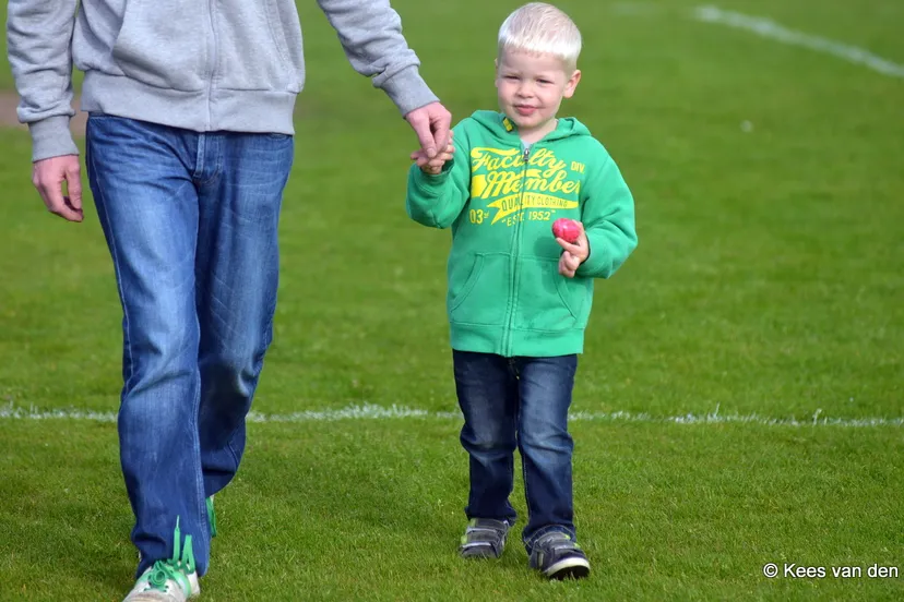 dnn7b4093u3qpat5yy1of7q1f 2014 04 21 veensche boys paaseieren 2014 k