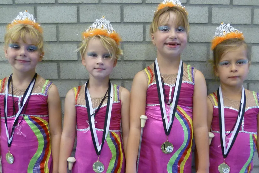 eau1t9kp74xunqjhgruotgug9 2014 09 14 twirl 4