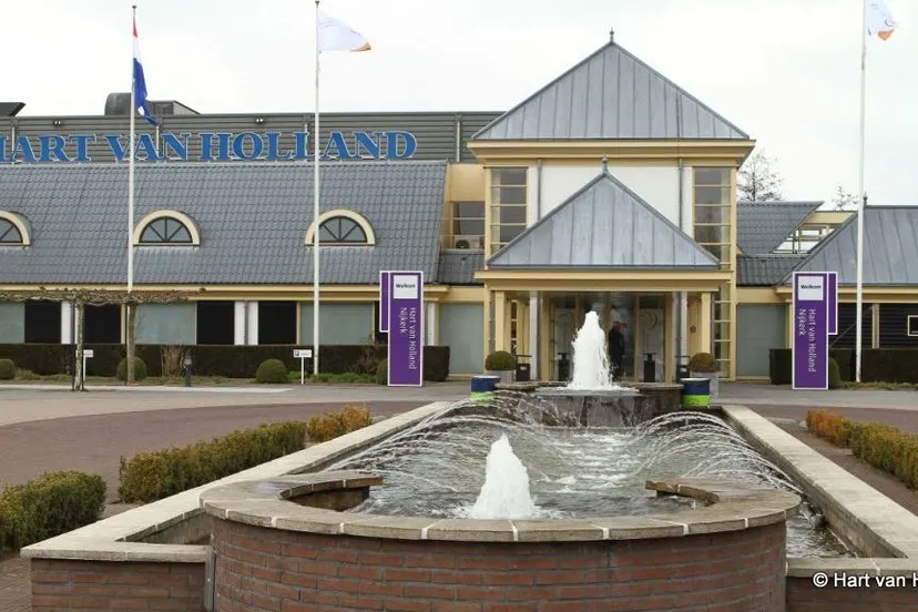 ehb9wftp3ue2evirkm2mqebtb hart van holland