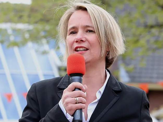 ek0042snpcgijk79pibb75iwz 231623