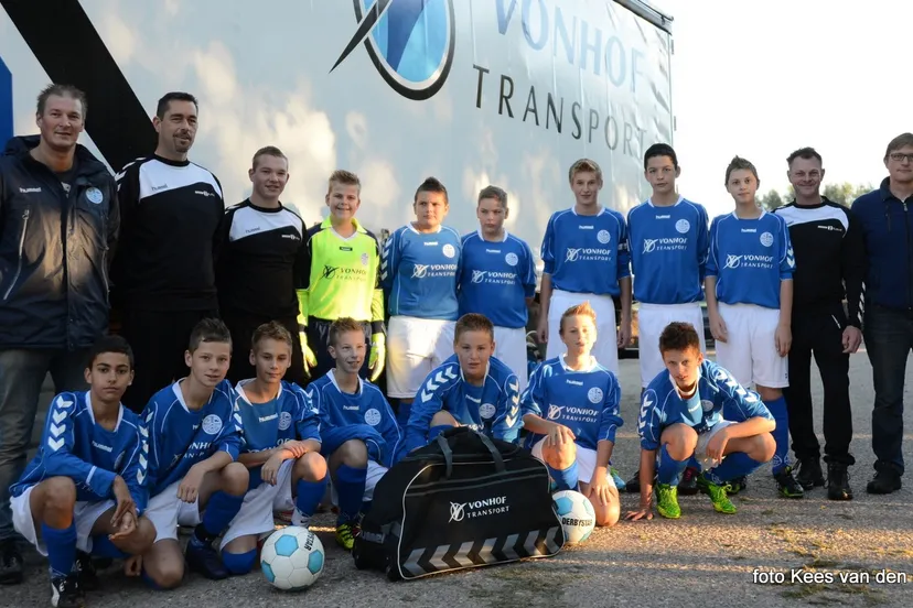 ezzbyypbygvznvqe3ae0k3pls 2013 09 30veensche boys c3