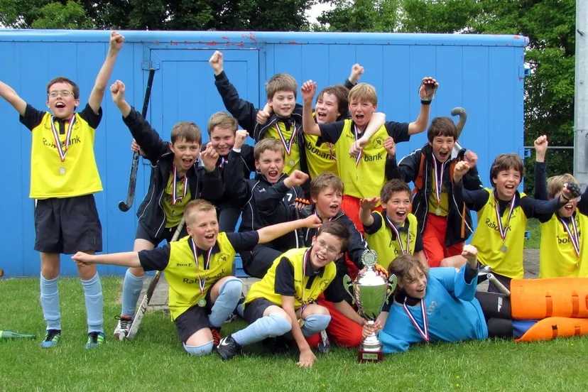 f0oiv4ikrd1wt6o6qyregqxna 2013 06 03jd1 kampioen