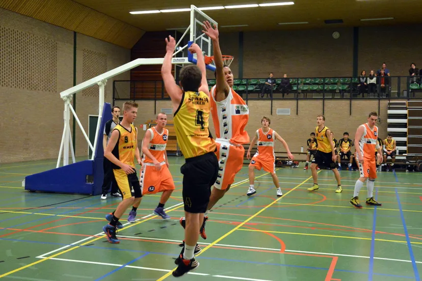 fcxyxhcvyu32v5iy86xa3pb8u 2013 12 09 sparta basketbal