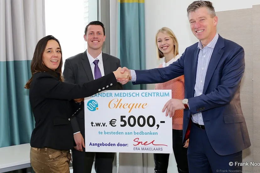 fru9365kypuot4zw8r9yovqgs 2014 01 28 snel makelaars cheque bedbanken