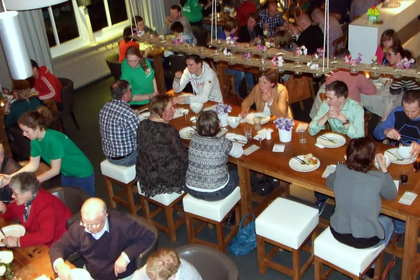 g9cj6q3pcm19l6ojzfci6j7tn 20140 03 22 bake for life 3