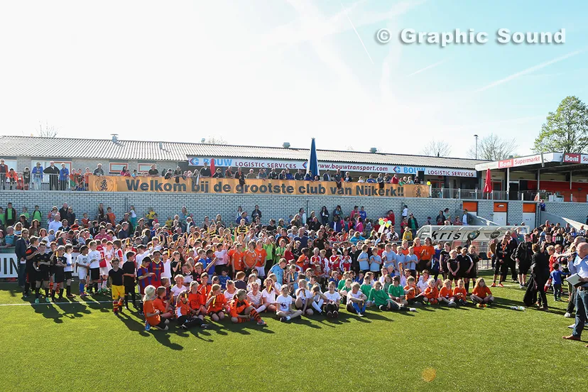 hwfv7q8xbdr6y8a7eu87u9uw4 2014 04 16 voetbalfeest 022