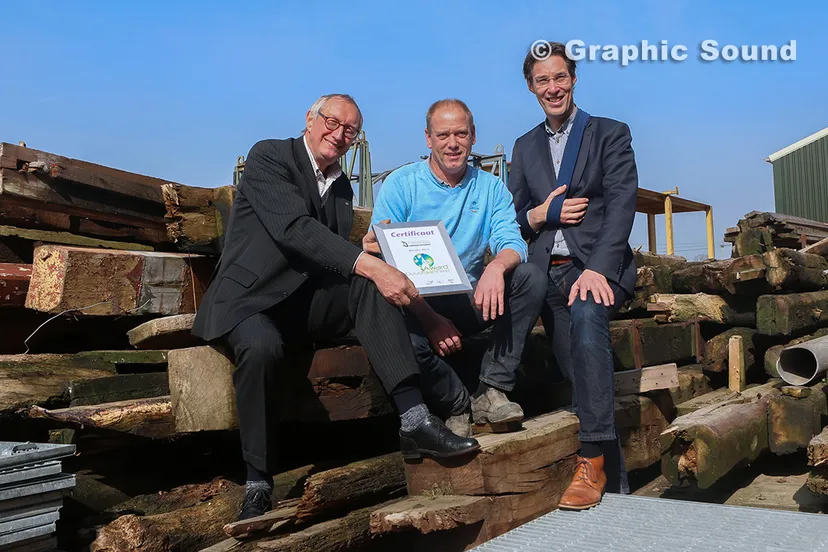 i5old8ty0w5ikss3c7jgfmmz6 2014 03 14 vdburg sloop 02