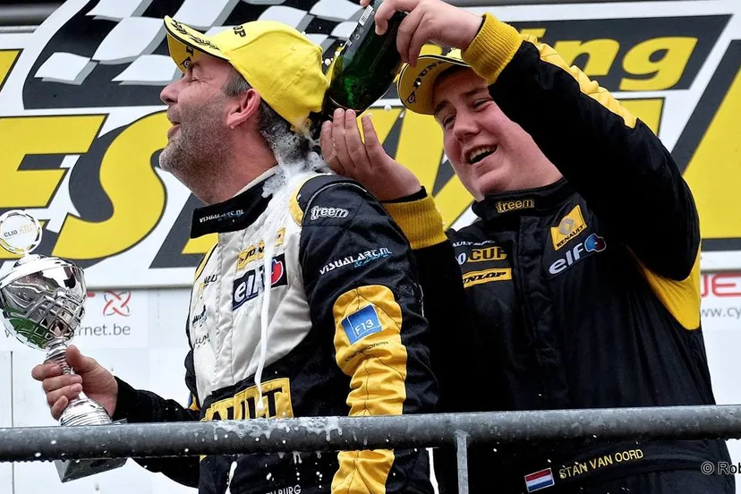 icyfvdbh6bh35ipco3irv4xqc 2014 10 07 visual art 1