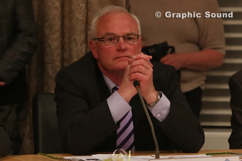 iytvagjv74s45fi532cfi5pbm ries van elteren