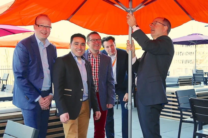 j6zs7vdlyph61g9fo7zdee3al 2014 03 12 meander opening dakterras