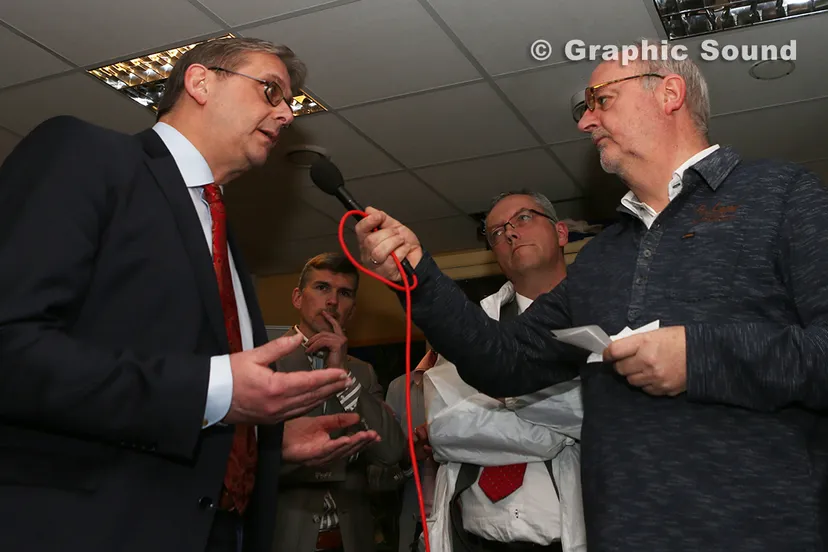 jjhxu7bevp15w288vj0kzl490 2014 03 07 politiek caf 19