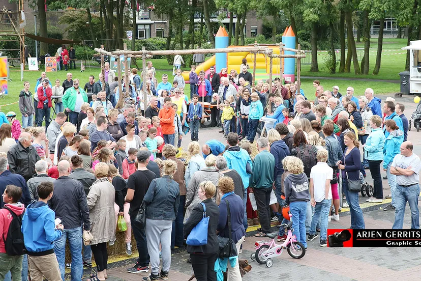 jkrwc0c5p9etsl2jqaz34kgm7 2014 08 30 dorpsdag 024