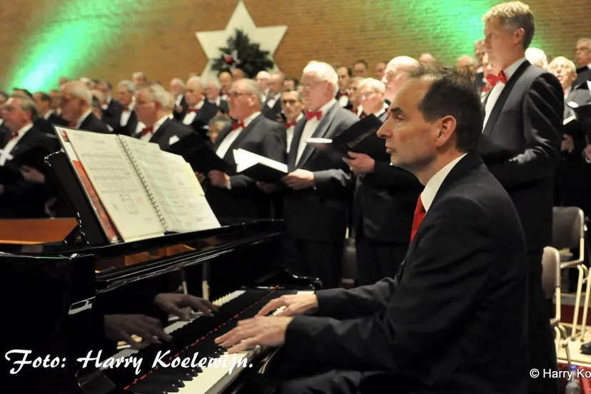 khw8amwfr7u4zynol7r5uewbn 2013 12 15 streekmanenkoor 3